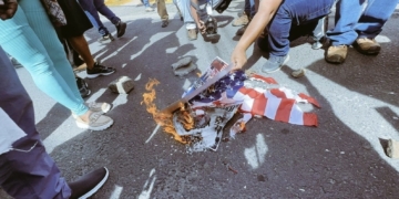 Rechazan obreros en las calles de Panamá amenazas de Donald Trump