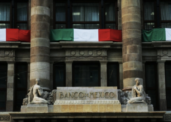 Crédito bancario crece 4 veces más que la economía hasta noviembre: BdeM