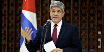 Considera Cuba poco "realistas" las amenazas de Trump de deportaciones masivas