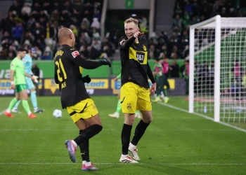 Borussia vence al podio de Bundesliga y quedan 3-1 a Wolfsburgo