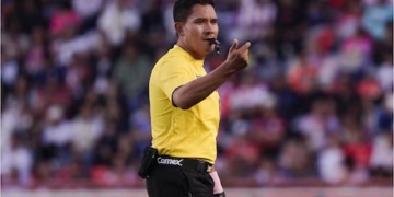 El árbitro Fernando Guerrero presenta su renuncia a la FMF