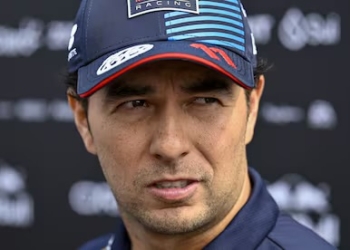 Checo Pérez seguirá ligado a Red Bull Racing; esto revela Christian Horner