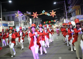 Ilumina la Primera Caravana Navideña a Villahermosa, Tabasco