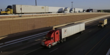 Cierra México primeros 10 meses como principal socio comercial de EE.UU.