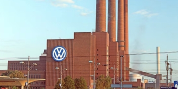Convocan sindicatos de Volkswagen de Alemania a huelga por recorte de personal