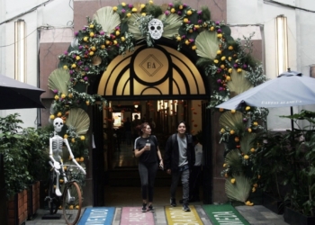 Mantiene economía mexicana ralentización hacia la recta final del año