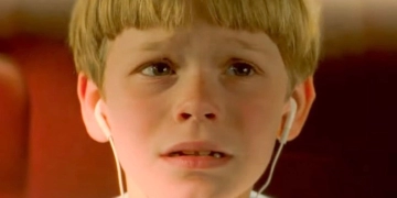 Fallece el actor Hudson Meek al caer de un vehículo en movimiento