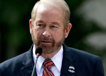 Ex agente de la CIA, el nuevo embajador de EE.UU. en México