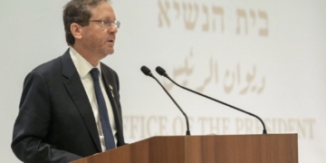 Insta presidente israelí a lograr acuerdo sobre rehenes en Gaza