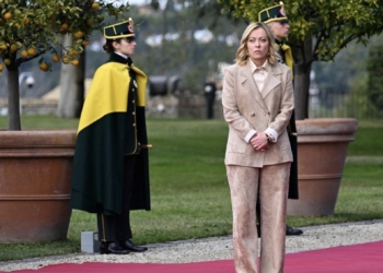 Concede gobierno español la máxima distinción a la ultraderechista Giorgia Meloni