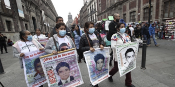 Ofrece Claudia Sheinbaum una nueva ruta en caso Ayotzinapa