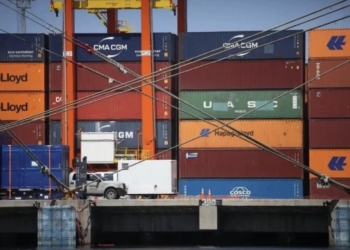 Reporta la balanza comercial en México un ligero déficit en noviembre