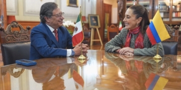 Abordé con Gustavo Petro temas de educación y reunión de la Celac: Claudia Sheinbaum