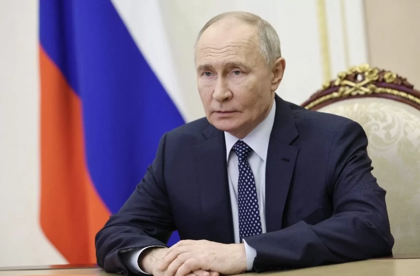 Se dsiculpa Vladimir Putin por incidente con el avión comercial azerí