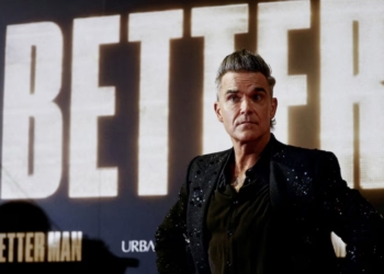 Responde Robbie Williams a rumores sobre su sexualidad