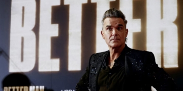 Responde Robbie Williams a rumores sobre su sexualidad