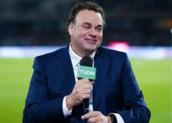 Llama David Faitelson “viejos” a las leyendas de Tigres