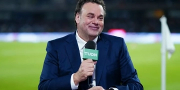 Llama David Faitelson “viejos” a las leyendas de Tigres