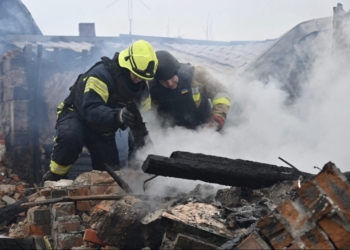 Rusia lanza misiles contra red energética de Ucrania