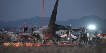 Asistirá Seúl a familias de víctimas del accidente aéreo de Muan