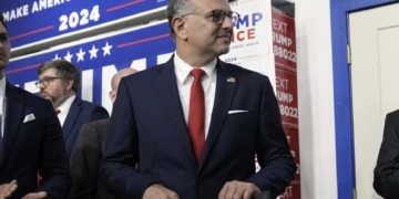 Designa Trump al suegro de su hija en puesto de la Casa Blanca