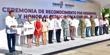 Entregan a 20 policías tabasqueños reconocimientos por su desempeño