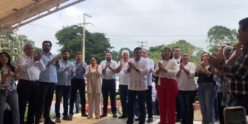 Javier May impulsa atención ciudadana en Huimanguillo