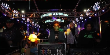 Reforma es convertida en colosal discoteca por PolyMarchs