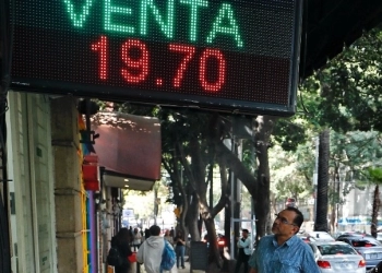 Los mercados financieros arrancan positivos, pero con China en la mente