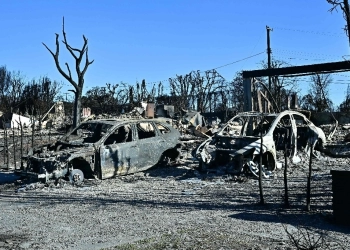 Reavivan los incendios en Los Ángeles; suman 24 víctimas