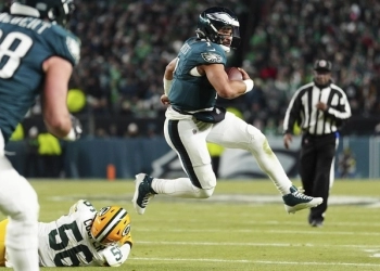 Con la mejor defensiva, Filadelfia supera a Green Bay en ronda de comodines
