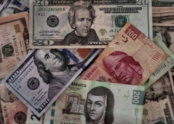 El peso mexicano rebota; opera en 0.39 % frente al dólar